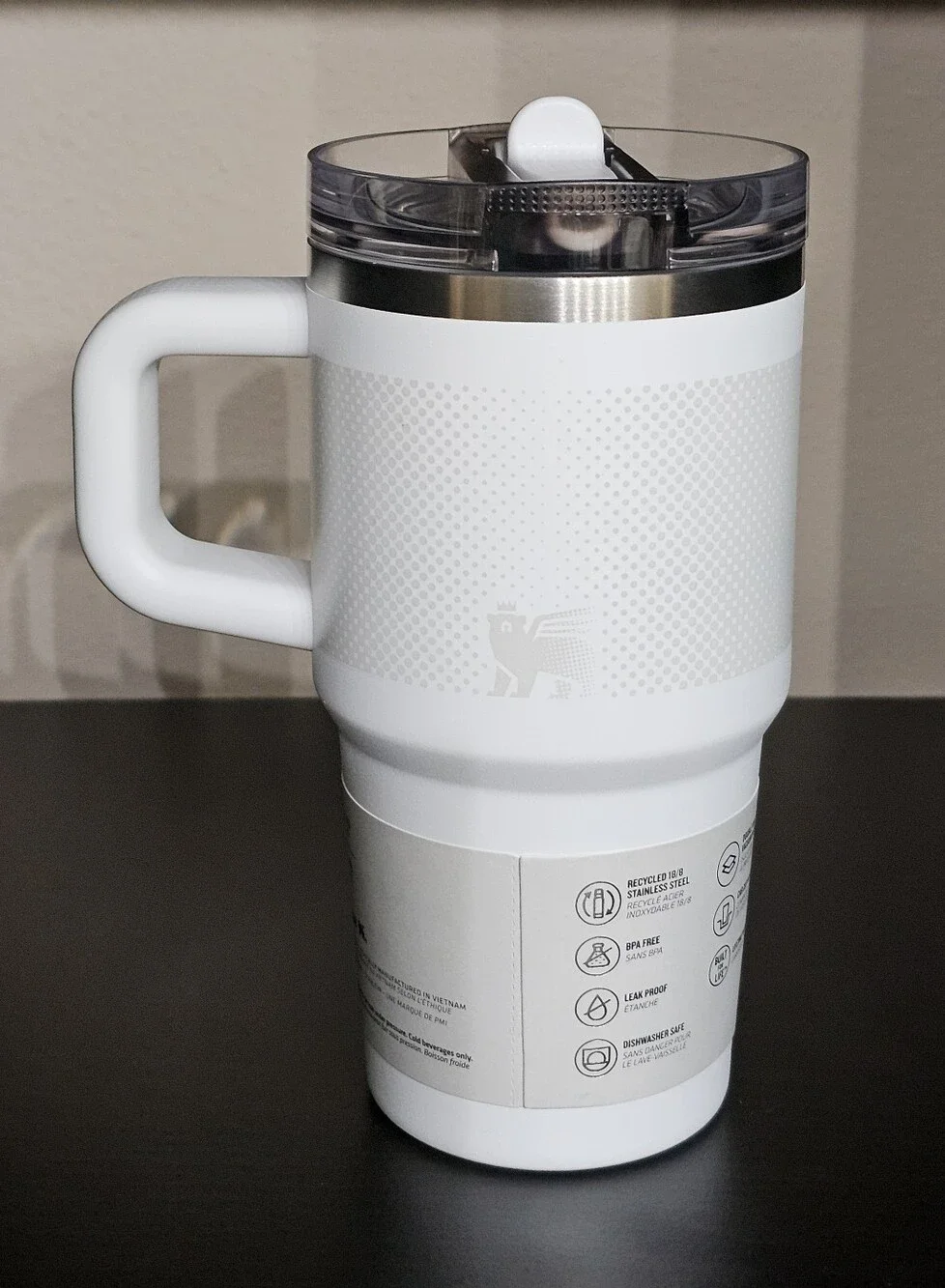 $35 Stanley 20oz Quencher ProTour Flip Straw Tumbler In Frost Fade - NWT - Picture 3 of 7